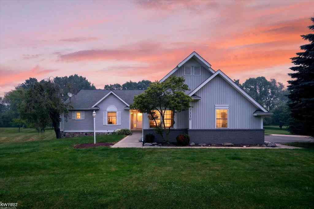 Homes For Sale - 7110 Granger Drive <br/> Livingston County, Howell, MI 48855