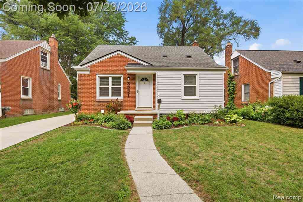 Homes For Sale - 3221 Ferris Avenue <br/> Royal Oak, MI 48073