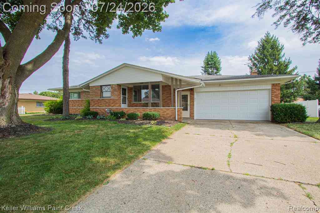 Homes For Sale - 53342 Franklin Drive <br/> Utica, MI 48316