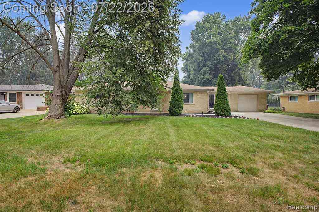 Homes For Sale - 5577 Althea Street <br/> Utica, MI 48316