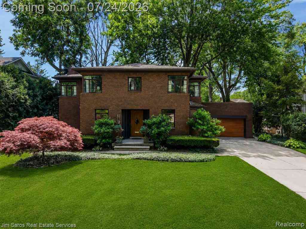 Homes For Sale - 757 Middlesex Road <br/> Grosse Pointe Park, MI 48230