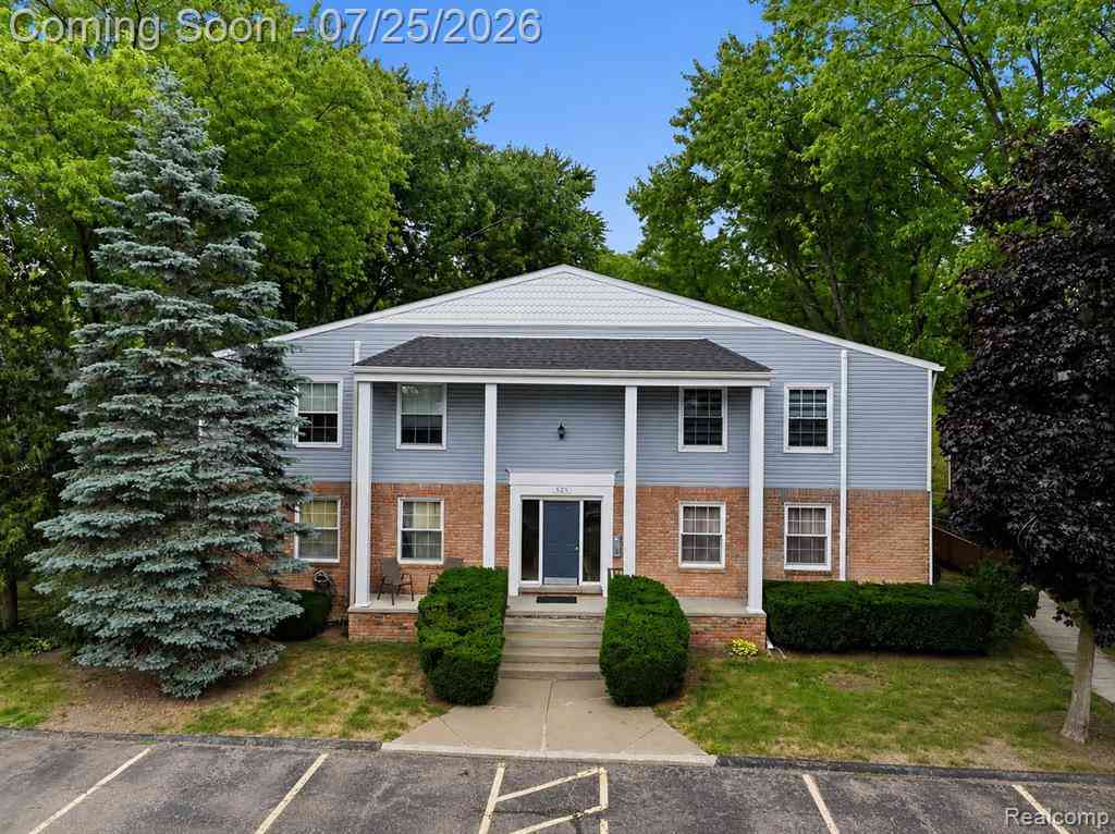 Condo For Sale - 525 E University Drive  #1002<br/> Rochester, MI 48307