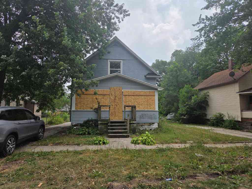 Homes For Sale - 597 Orchard Avenue <br/> Muskegon, MI 49442
