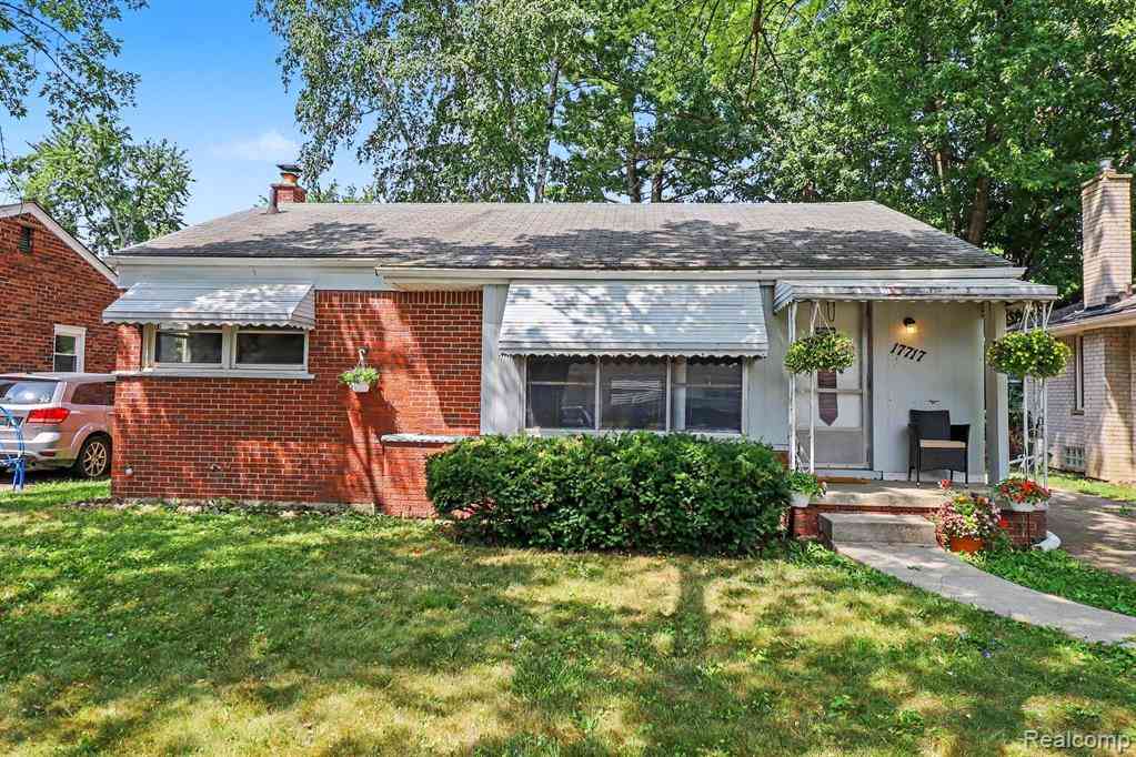 Homes For Sale - 17717 Denby  <br/> Redford, MI 48240