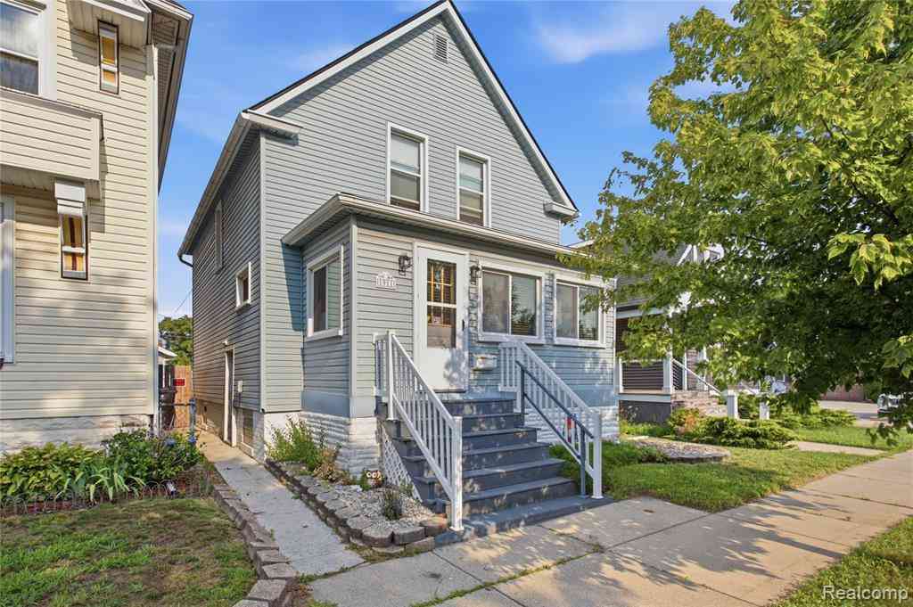 Homes For Sale - 1911 2nd Street <br/> Wyandotte, MI 48192