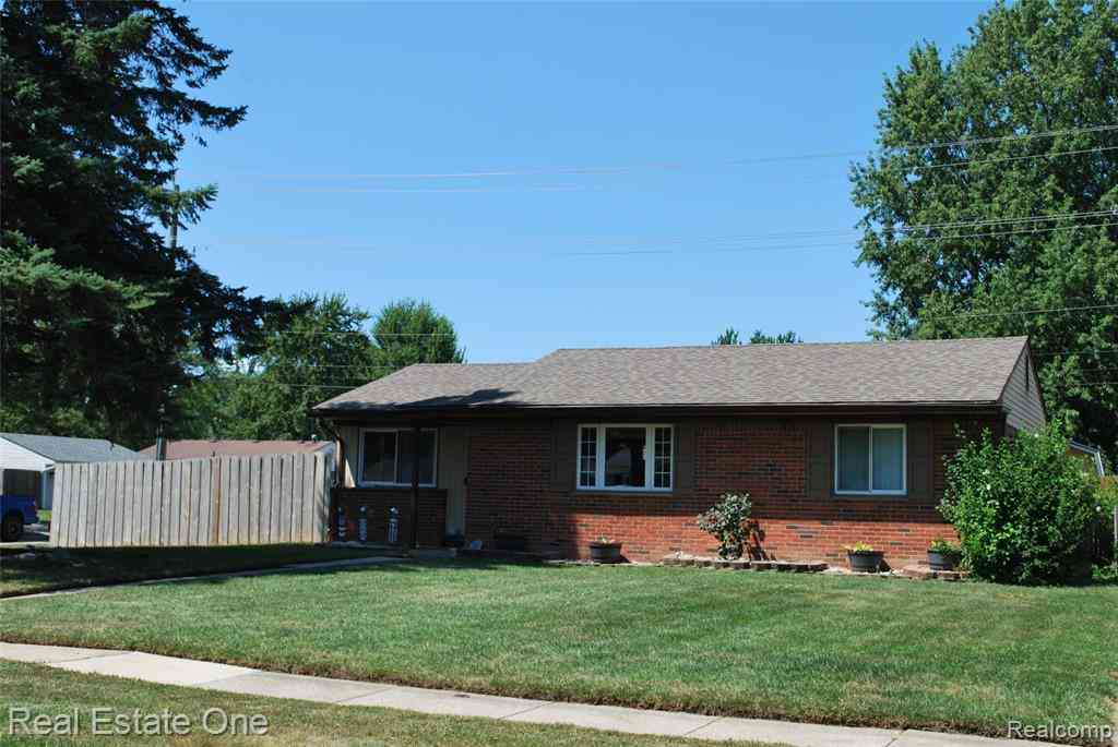 Homes For Sale - 41692 Mcbride Avenue <br/> Wayne County, Belleville, MI 48111
