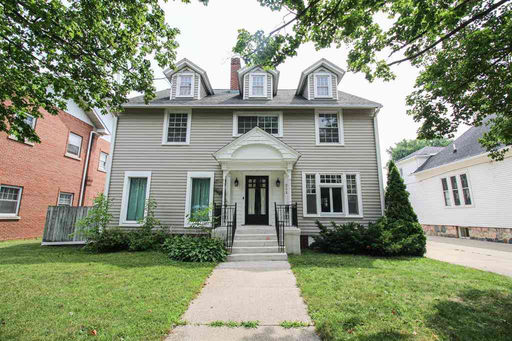 Homes For Sale - 211 N Main Street <br/> Three Rivers, MI 49093