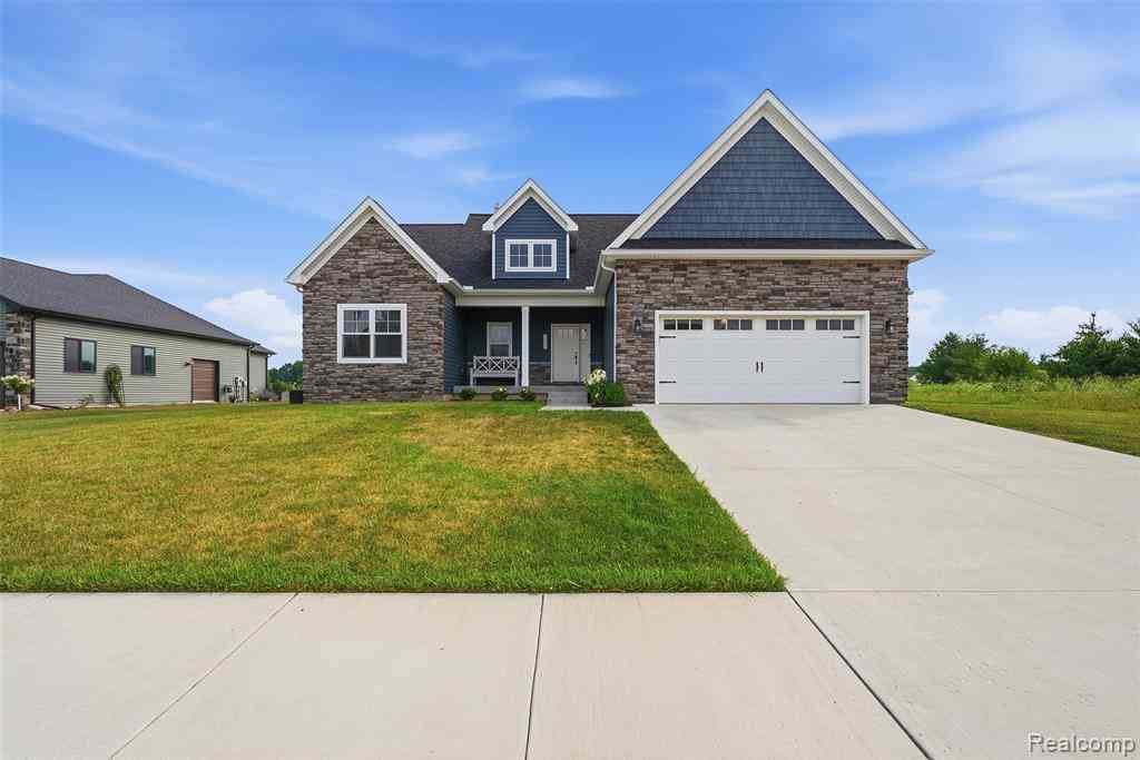 Homes For Sale - 9087 Copper Ridge Drive <br/> Davison, MI 48423