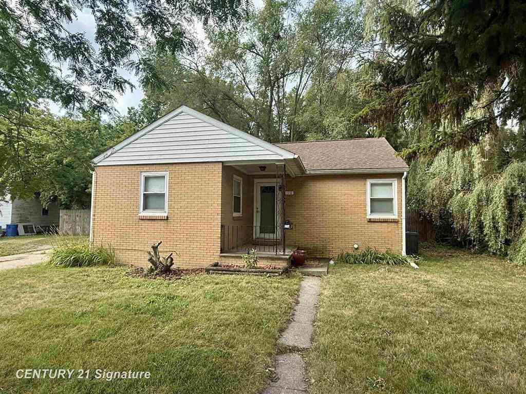 Homes For Sale - 110 21st Street <br/> Bay City, MI 49708