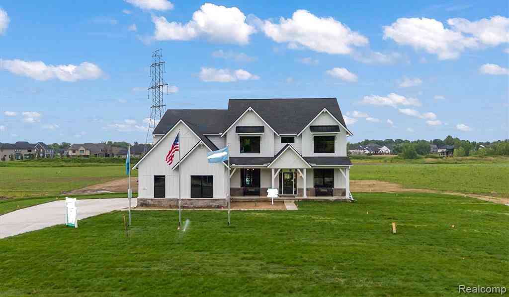 Homes For Sale - 987 Buell Road <br/> Rochester, MI 48363