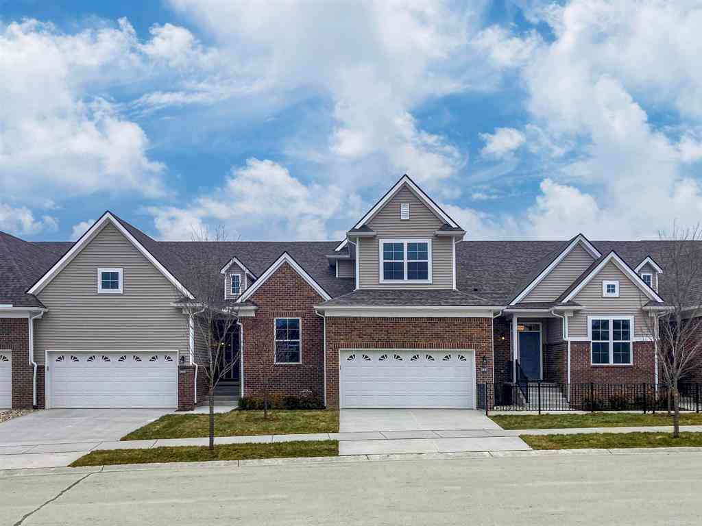 Condo For Sale - 9969 Crossview Trail <br/> Howell, MI 48855