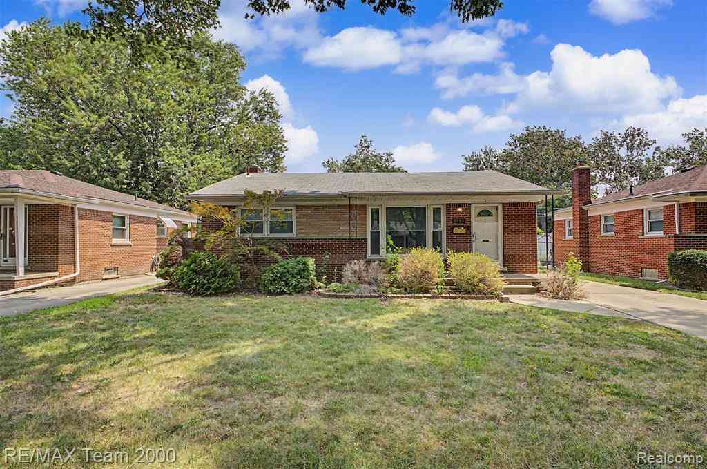Homes For Sale - 8350 N Evangeline Street <br/> Dearborn Heights, MI 48127
