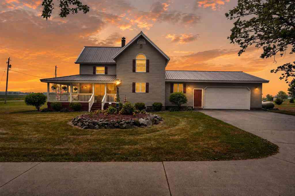 Homes For Sale - 18500 Stuart Road <br/> Chesaning, MI 48616
