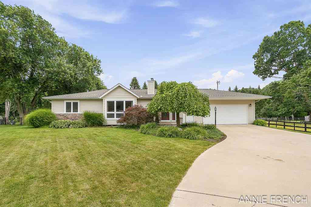 Homes For Sale - 6390 147th Avenue <br/> Holland, MI 49423