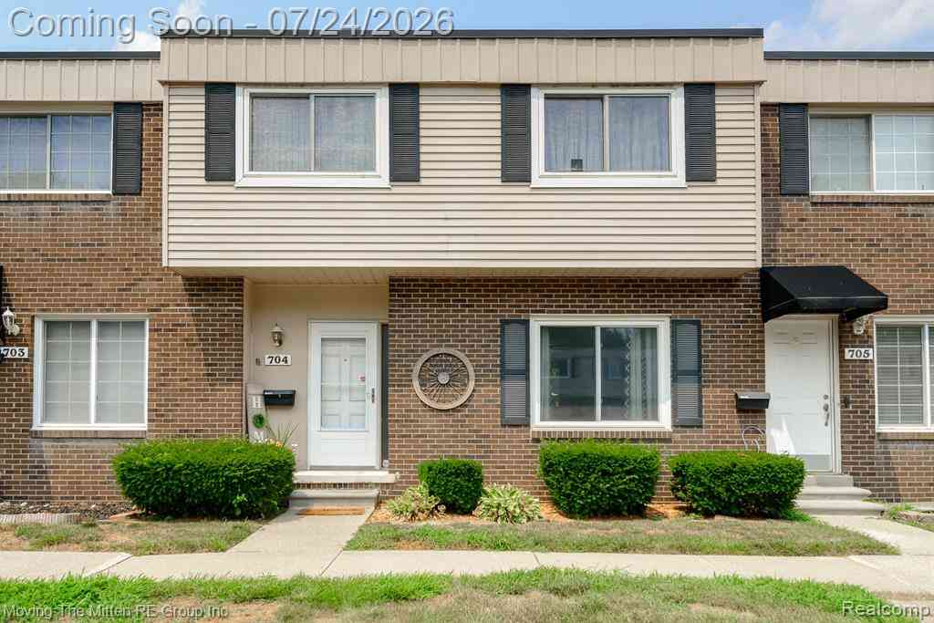 Condo For Sale - 704 Estrada Drive  #704<br/> Belleville, MI 48111