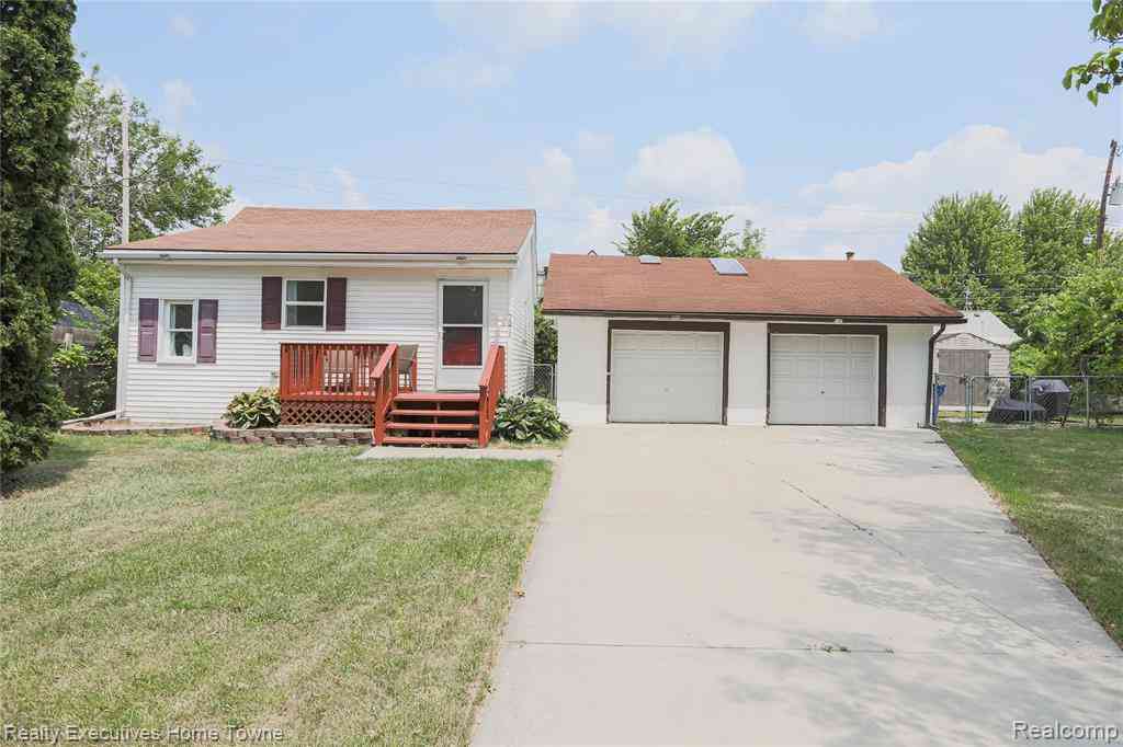 Homes For Sale - 7571 Anna Avenue <br/> Warren, MI 48092