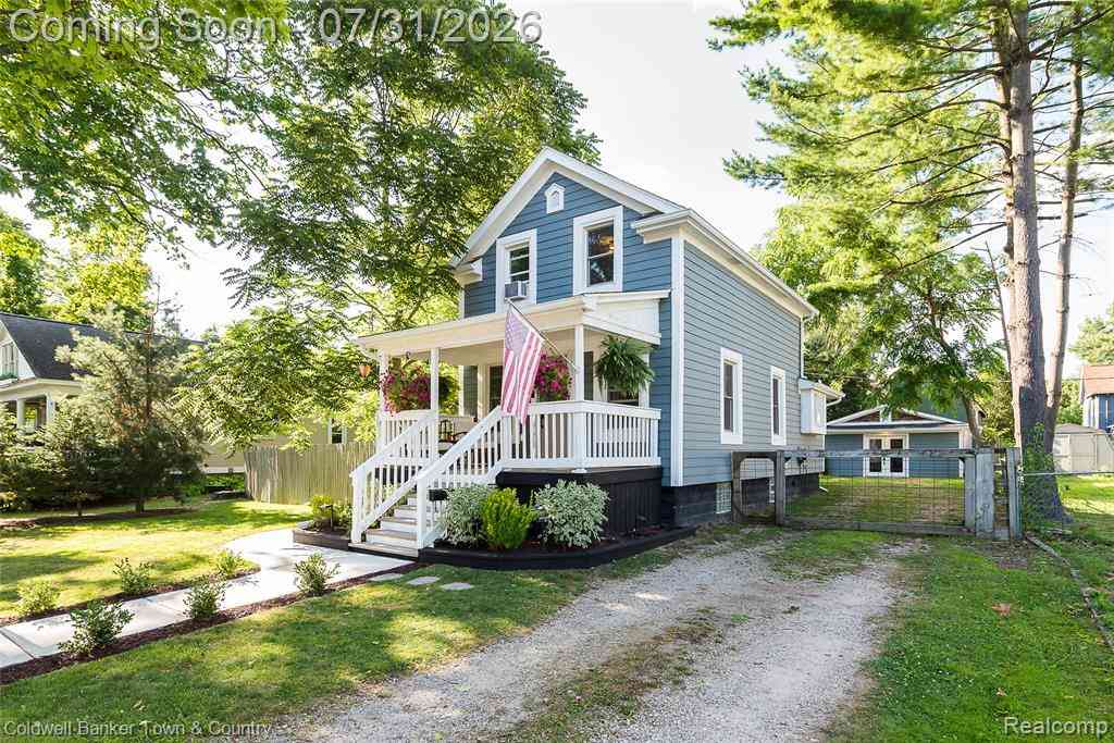 Homes For Sale - 416 W Washington Street <br/> Livingston County, Howell, MI 48843