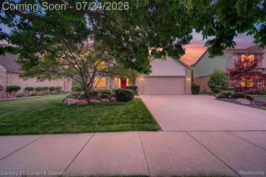 Homes For Sale - 6585 Norwood Drive <br/> Canton, MI 48187