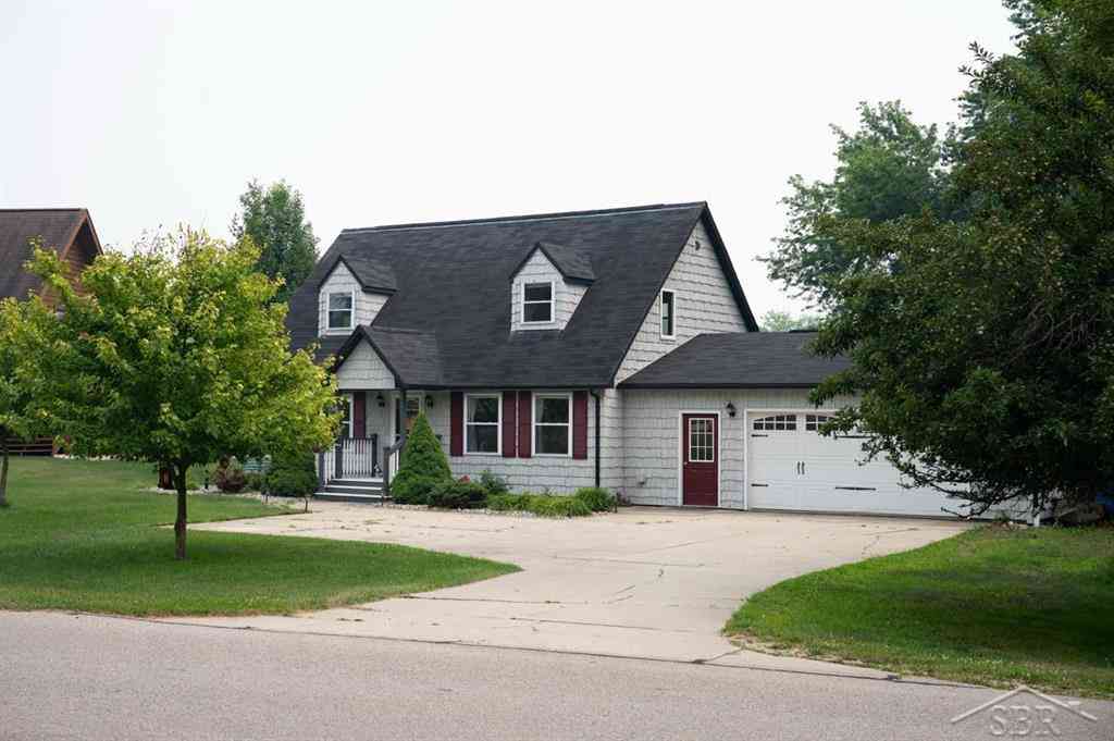 Homes For Sale - 5590 Linksview Way <br/> Gladwin, MI 48624