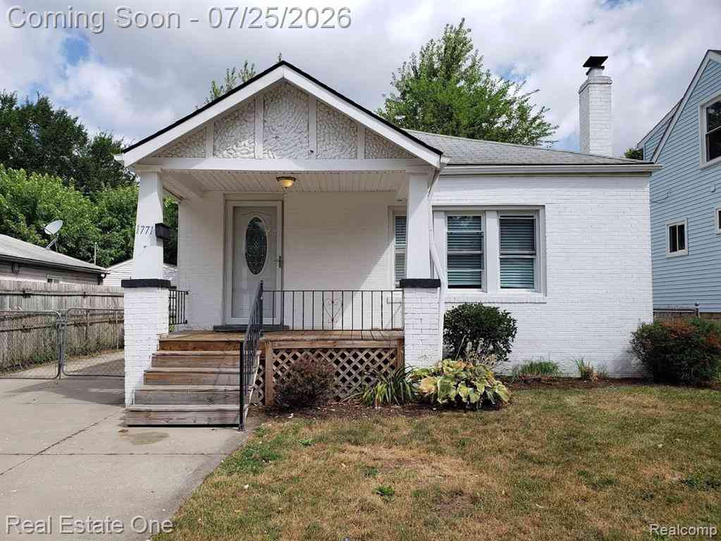 Homes For Sale - 1771 Academy Street <br/> Ferndale, MI 48220