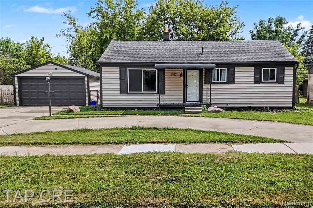 Homes For Sale - 20166 Broadacres Street <br/> Clinton Township, MI 48035