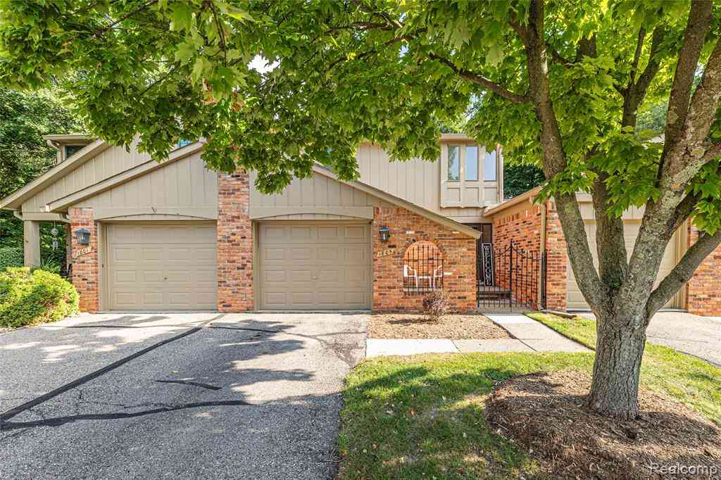 Condo For Sale - 1805 Van Hill Court <br/> Rochester, MI 48309
