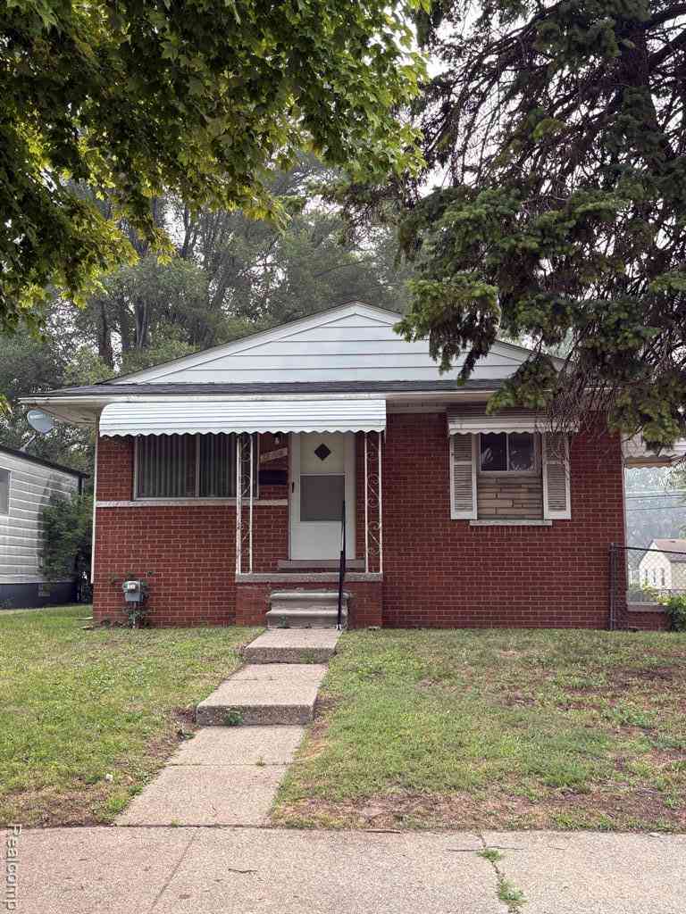 Homes For Rent - 22706 Hillock Avenue <br/> Macomb County, Warren, MI 48089