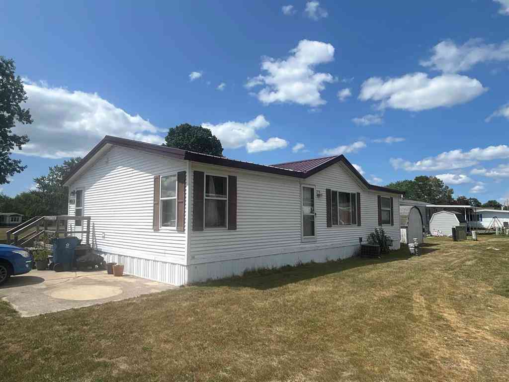 Homes For Sale - 1219 Royal Drive <br/> Fremont, MI 49412