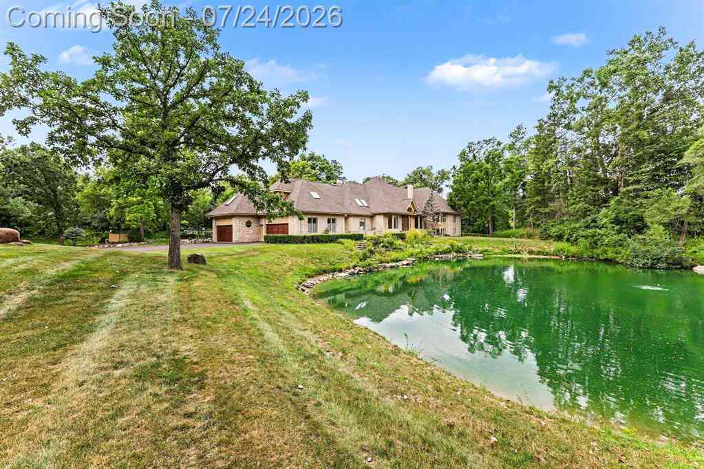 Homes For Sale - 4911 Red Fox Run  <br/> Ann Arbor, MI 48105