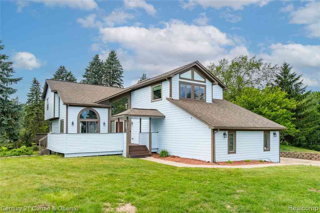 Homes For Rent - 1083 N Livernois Road <br/> Rochester, MI 48306