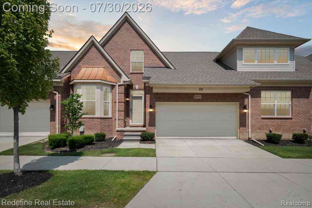 Condo For Sale - 48526 Eastbridge Drive <br/> Canton, MI 48188