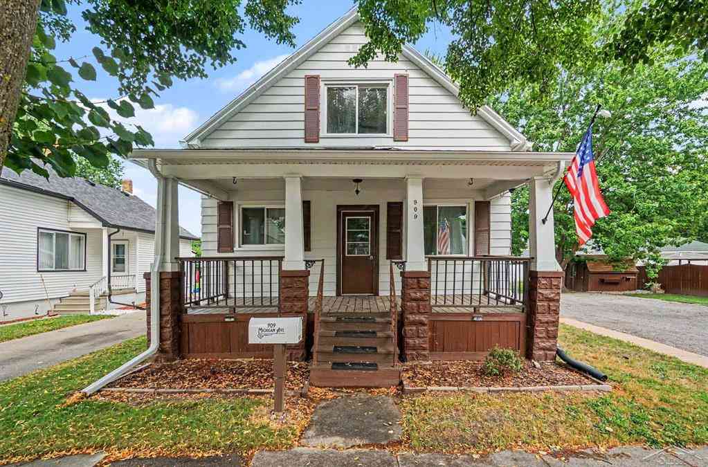 Homes For Sale - 909 Michigan Avenue <br/> Bay County, Bay City, MI 48708