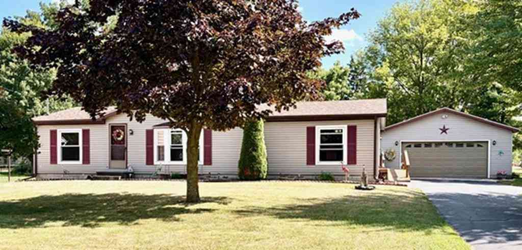 Homes For Sale - 608 E Liberty Street <br/> Chesaning, MI 48616
