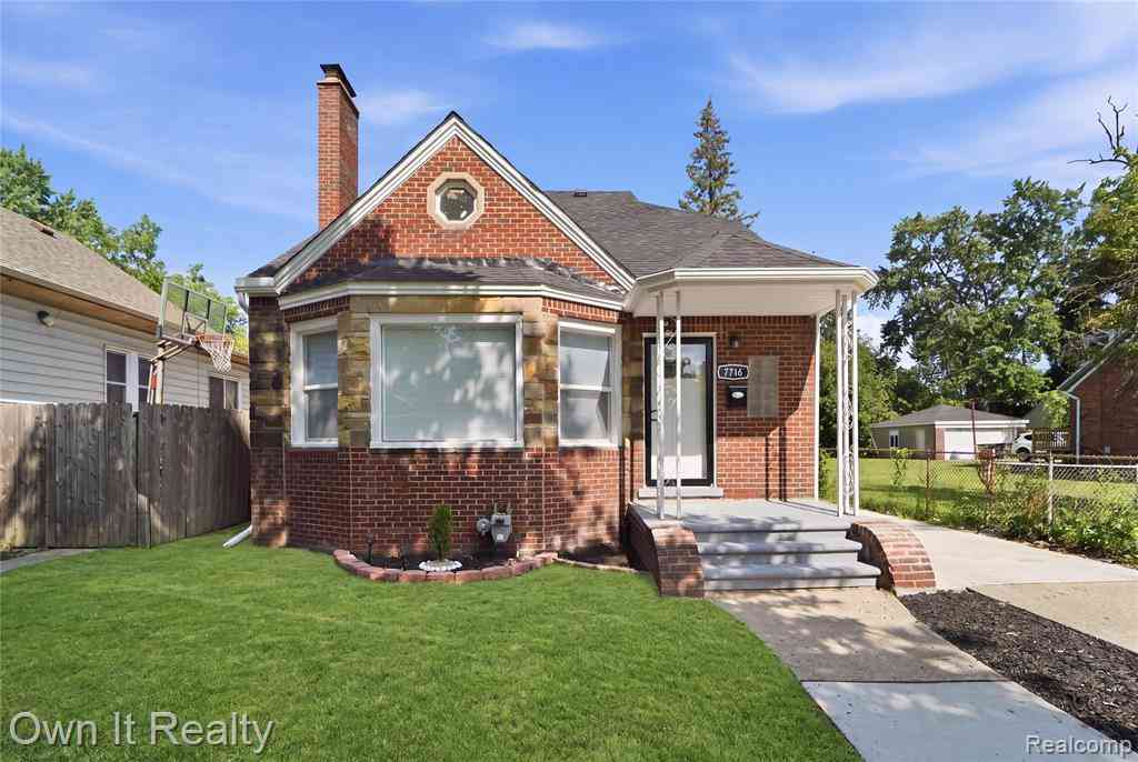 Homes For Sale - 7716 Piedmont Street <br/> Detroit, MI 48228