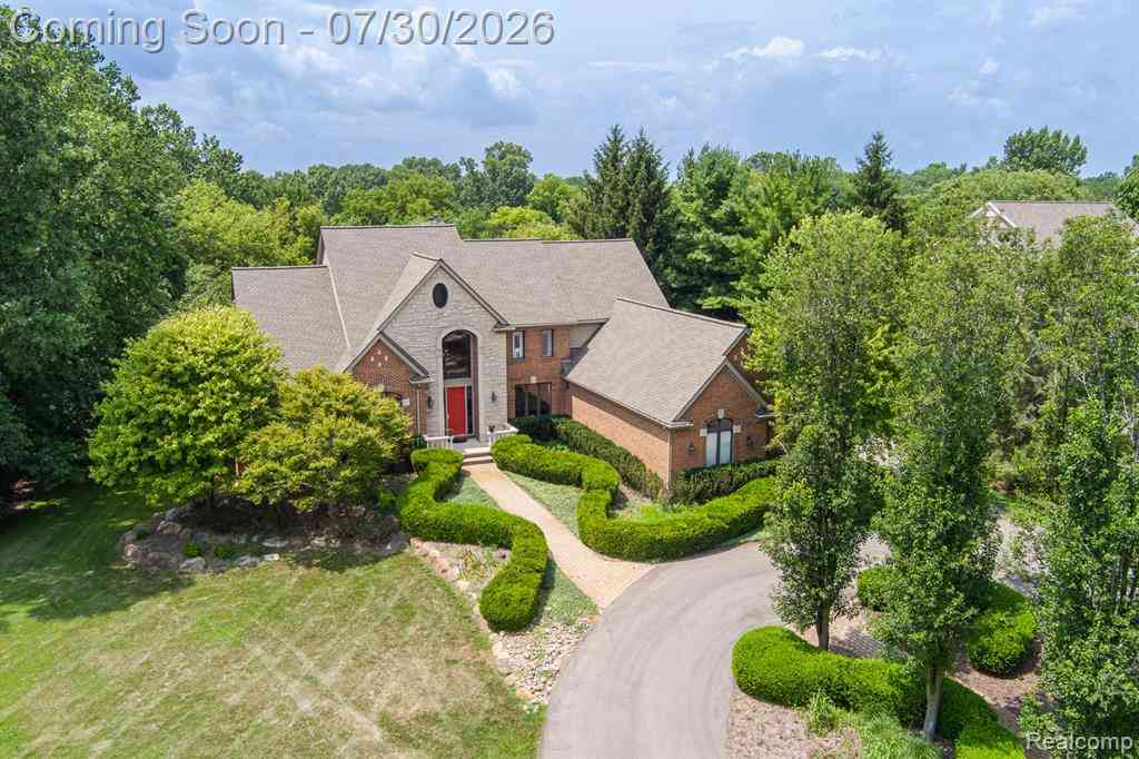 Homes For Sale - 3720 Northwood Drive <br/> West Bloomfield, MI 48324