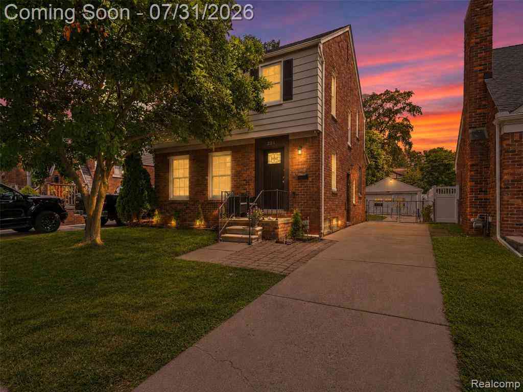 Homes For Sale - 224 N Waverly Street <br/> Wayne County, Dearborn, MI 48128