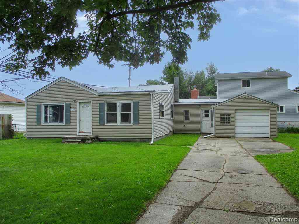 Homes For Sale - 16319 Curtis Street <br/> Roseville, MI 48066