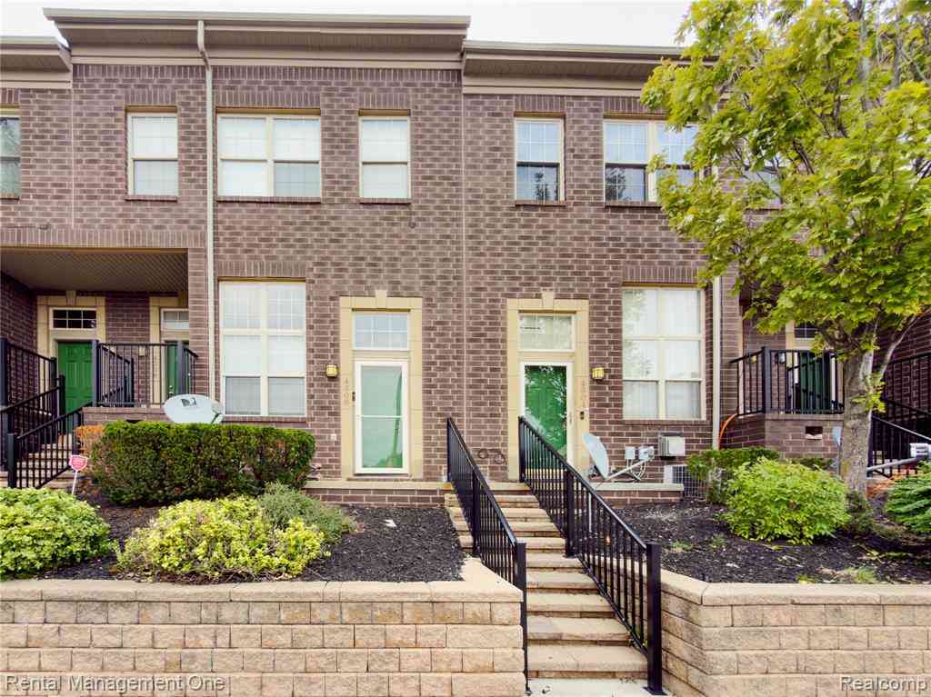 Condo For Rent - 4306 Maple Street <br/> Dearborn, MI 48126