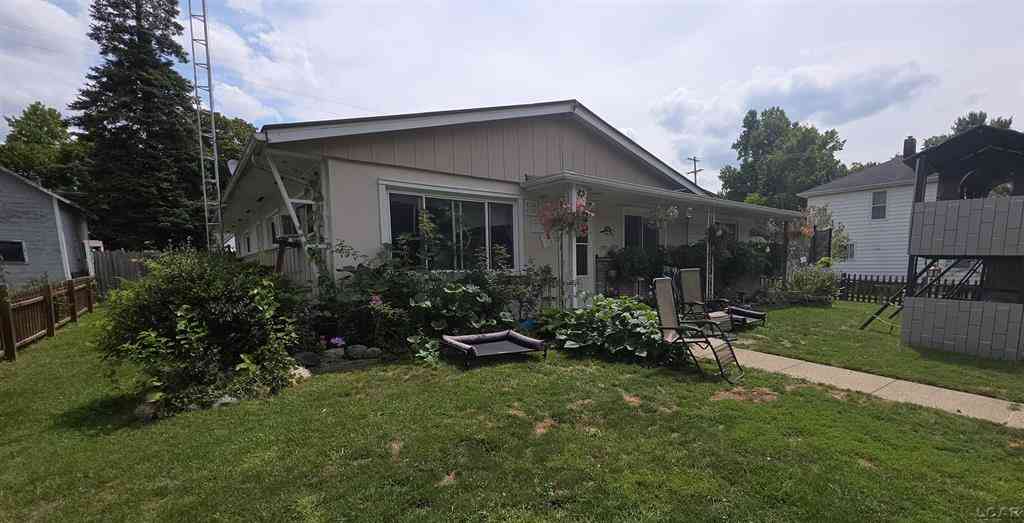 Homes For Sale - 607 Oak Street <br/> Hudson, MI 49247