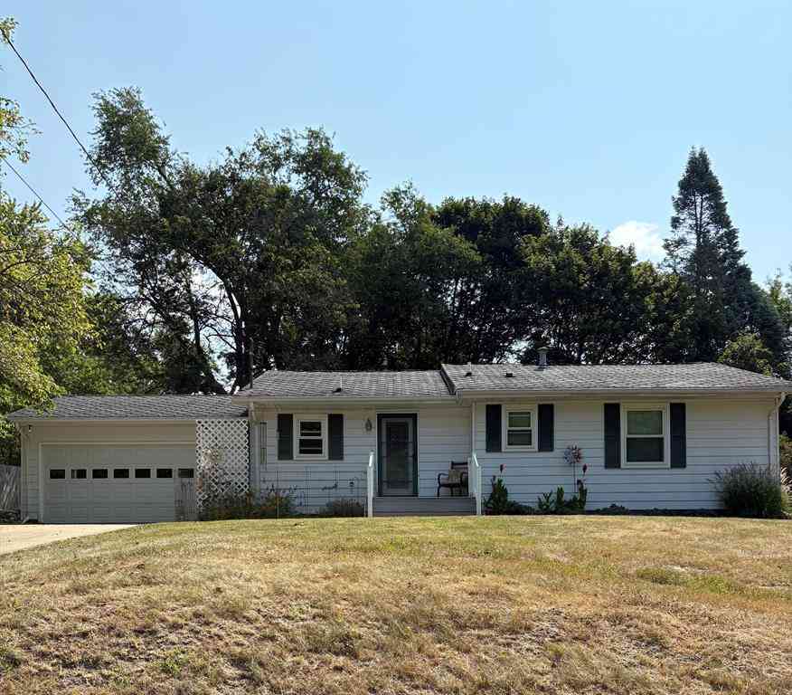 Homes For Sale - 3411 Wood Street <br/> Kalamazoo, MI 49008