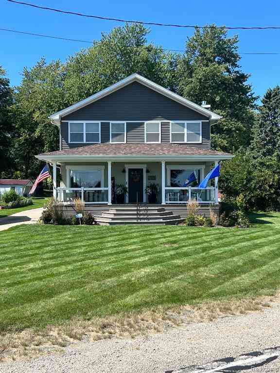Homes For Sale - 1018 River Road <br/> Marysville, MI 48040