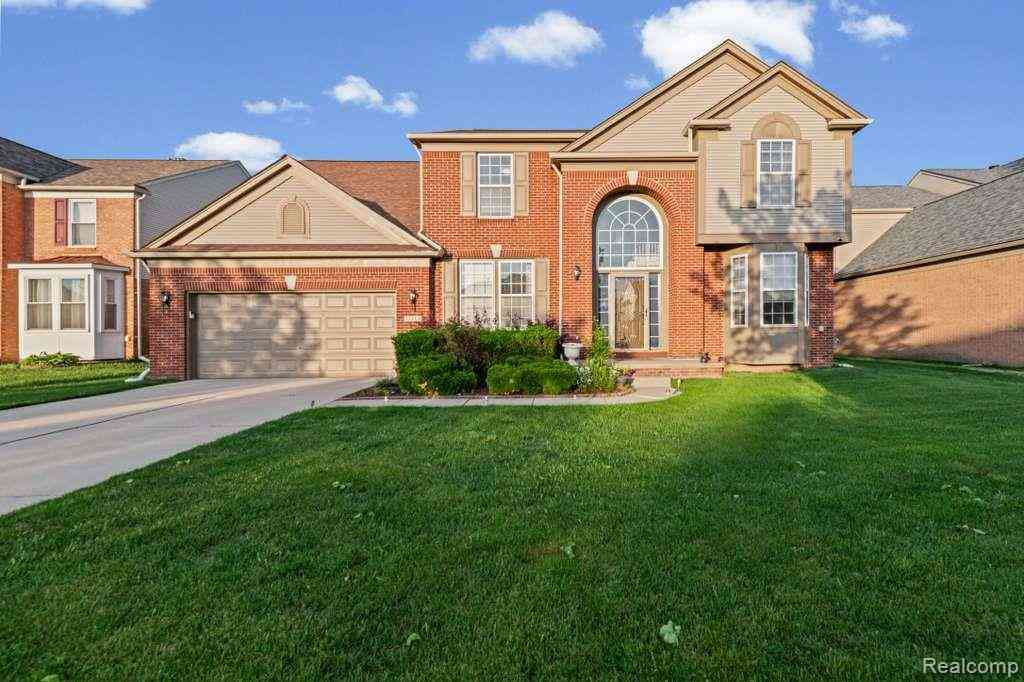 Homes For Sale - 33868 Monterra Lane <br/> Sterling Heights, MI 48312