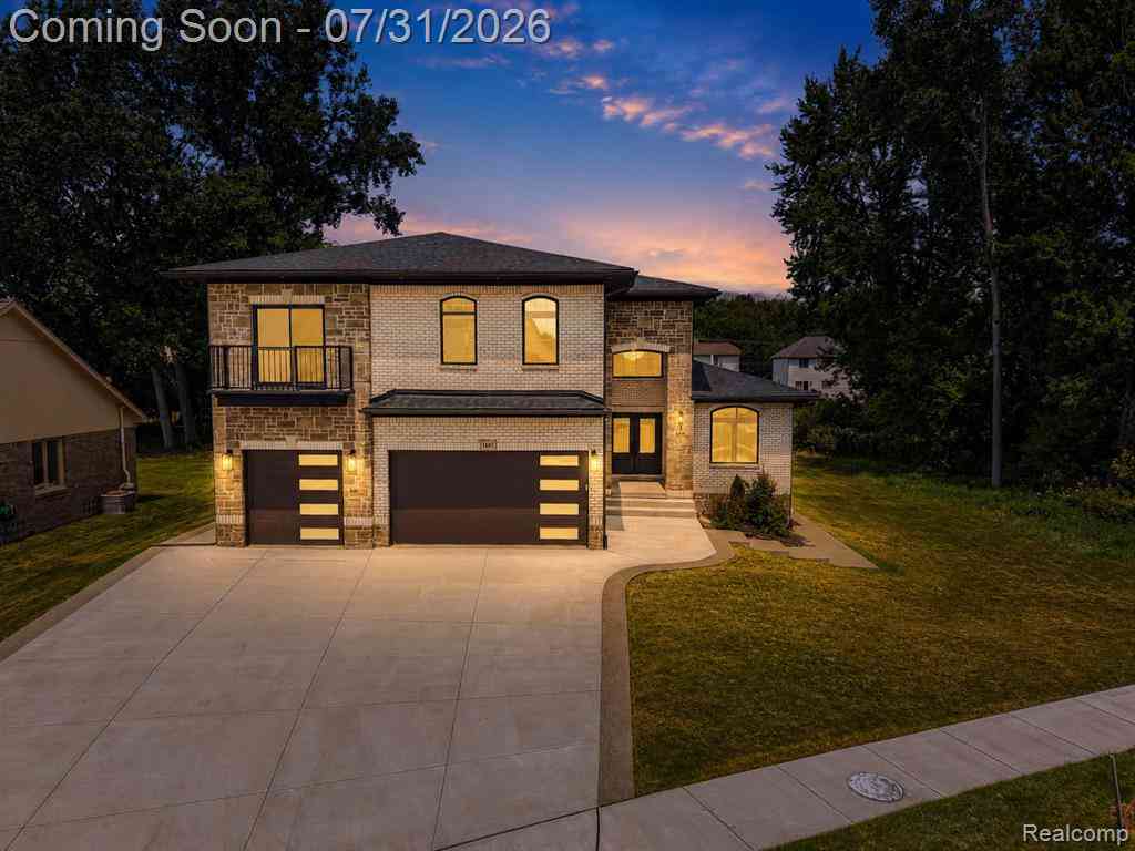 Homes For Sale - 1683 Delta Drive <br/> Troy, MI 48085