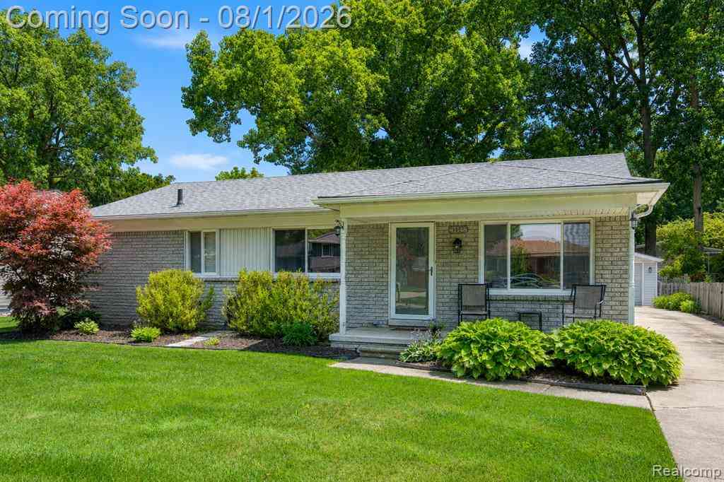 Homes For Sale - 41148 Harvard Drive <br/> Sterling Heights, MI 48313