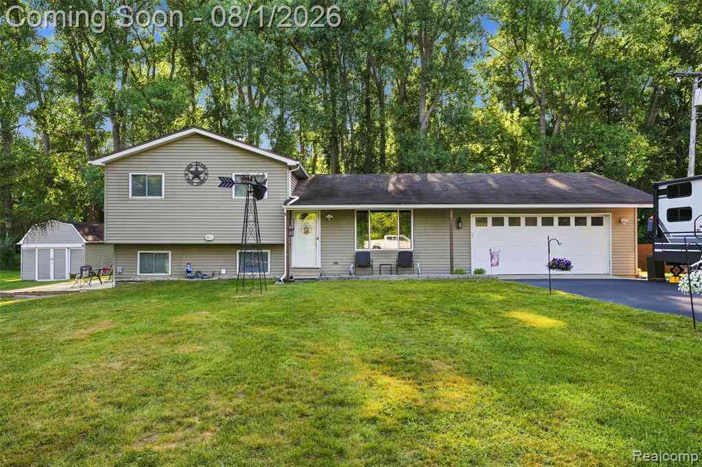 Homes For Sale - 3744 Fish Lake Road <br/> Lapeer, MI 48446