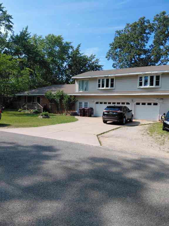 Homes For Sale - 1670 Vine Avenue <br/> Muskegon, MI 00000