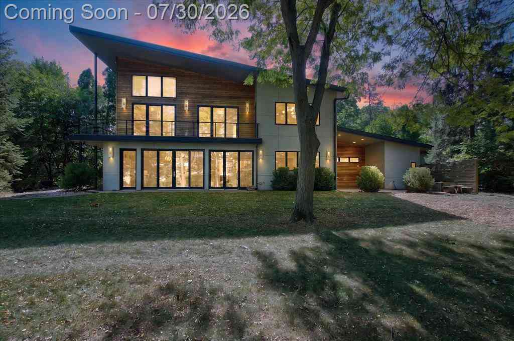 Homes For Sale - 4061 Thornoaks Drive <br/> Ann Arbor, MI 00000
