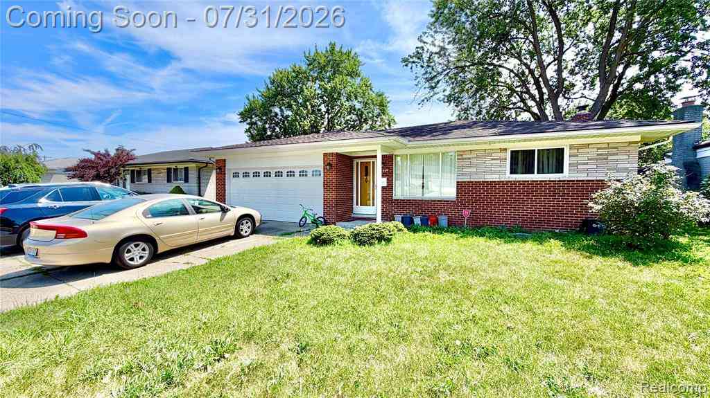 Homes For Sale - 11744 Highland Drive <br/> Warren, MI 48089