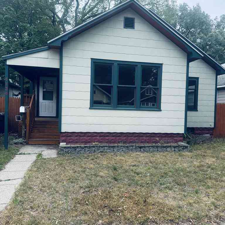 Homes For Sale - 1730 Elwood Street <br/> Muskegon, MI 00000