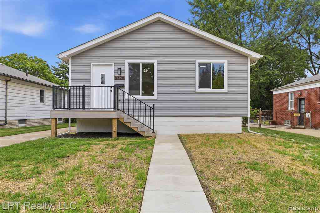 Homes For Sale - 8396 Dale Street <br/> Center Line, MI 48015